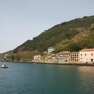 Pensión Donibanea, Pasai San Pedro